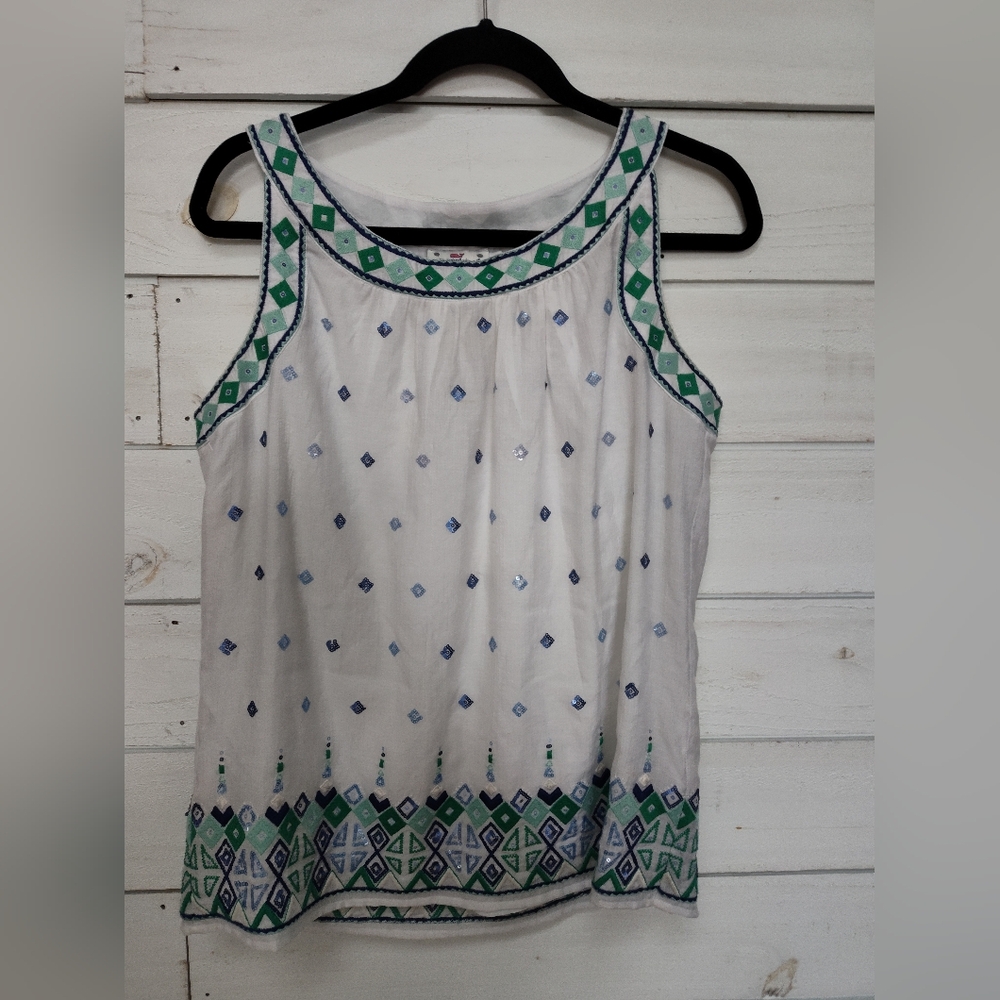 Vineyard Vines white sleeveless top with embroidery and sequins